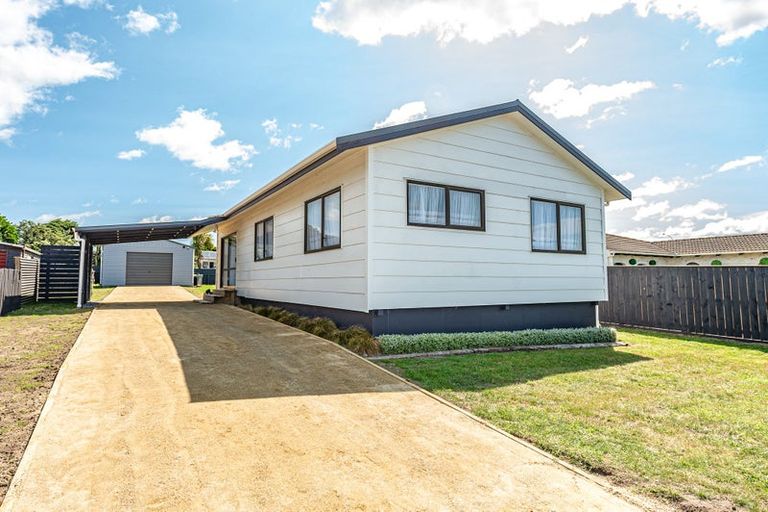 Photo of property in 110 Hinau Street, Castlecliff, Whanganui, 4501