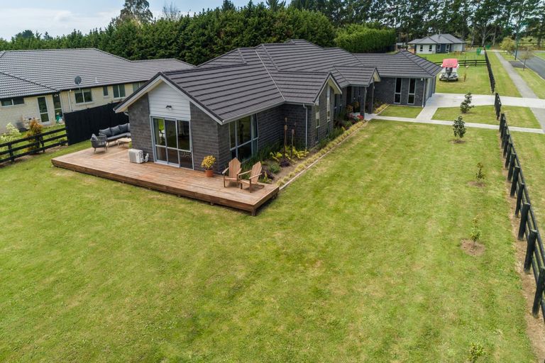 Photo of property in 1 Martingale Drive, Kingseat, Papakura, 2580