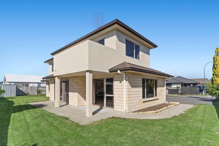 Photo of property in 5 Shire Place, Papamoa Beach, Papamoa, 3118