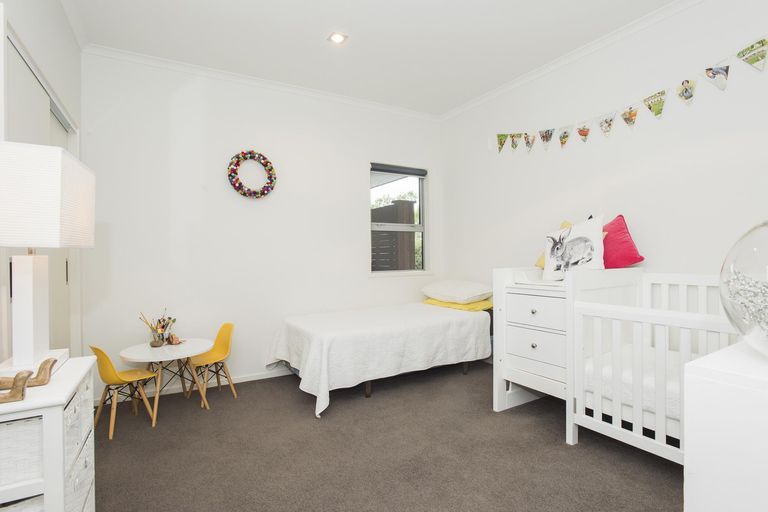 Photo of property in 2 Charteris Rise, Riverdale, Gisborne, 4010