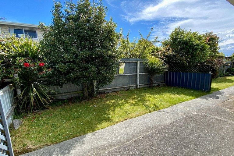 Photo of property in 19/2 Baker Street, West End, Timaru, 7910
