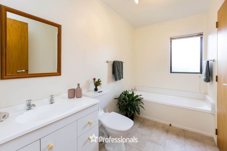 Photo of property in 70b Gibbons Street, Ebdentown, Upper Hutt, 5018