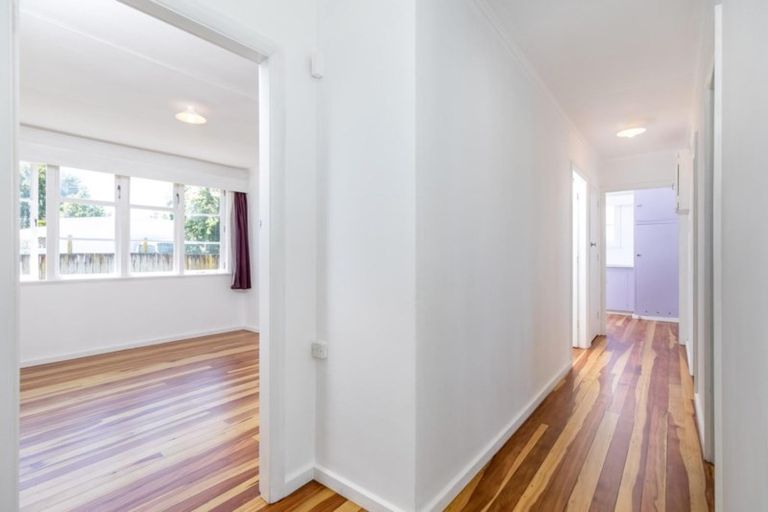 Photo of property in 102 Holland Road, Fairfield, Hamilton, 3214