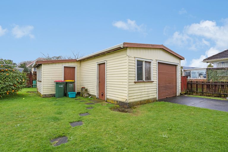Photo of property in 82 Marne Road, Papakura, 2110