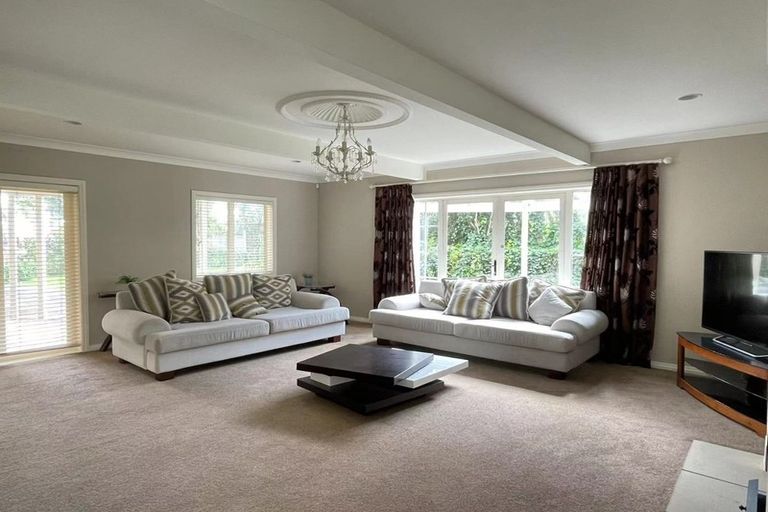 Photo of property in 6 Anaheim Boulevard, Shamrock Park, Auckland, 2016