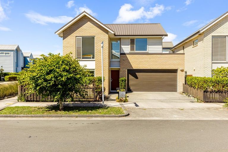 Photo of property in 7 Peihana Road, Hobsonville, Auckland, 0616