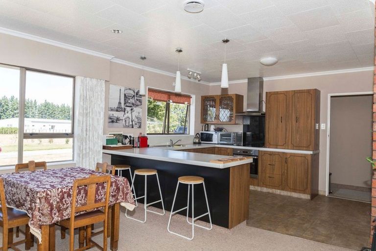 Photo of property in 47 Laws Road, Dannevirke, 4972