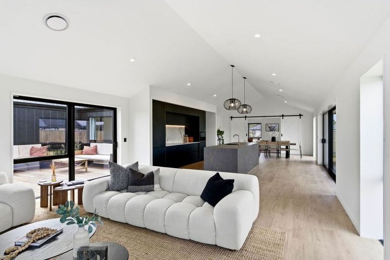 Photo of property in 94 Ridgeland Way, West Melton, 7618