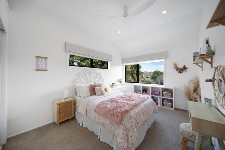 Photo of property in 54 John Gill Road, Shelly Park, Auckland, 2014