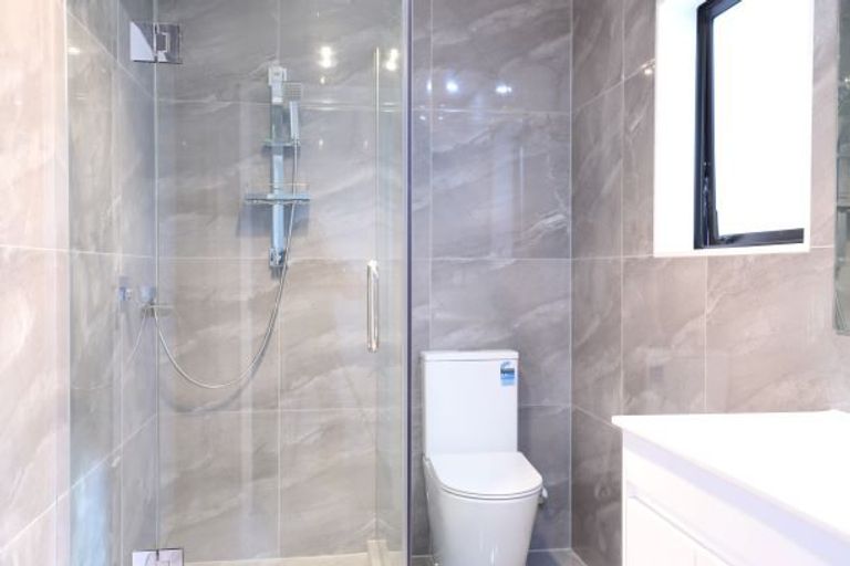 Photo of property in 91 Everglade Drive, Totara Heights, Auckland, 2105