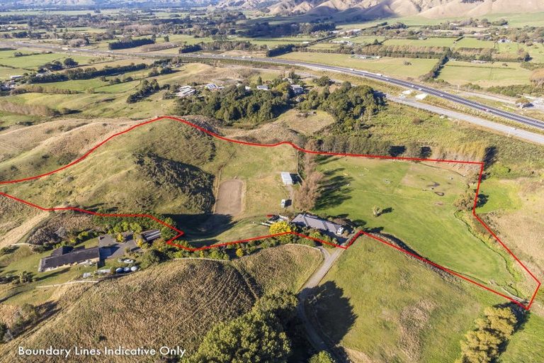 Photo of property in 84 Derham Road, Te Horo, Otaki, 5581