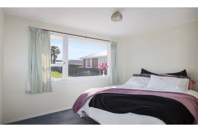 Photo of property in 56 Highfield Terrace, Newfield, Invercargill, 9812