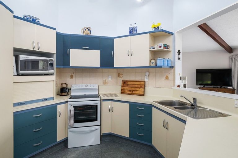 Photo of property in 6 Seaview Crescent, Picton, 7220