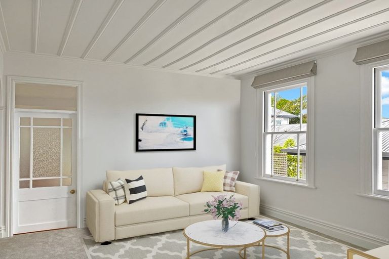 Photo of property in 19 St Aubyn Street, Devonport, Auckland, 0624