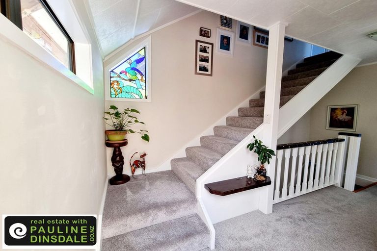 Photo of property in 35 Commins Road, Onerahi, Whangarei, 0110