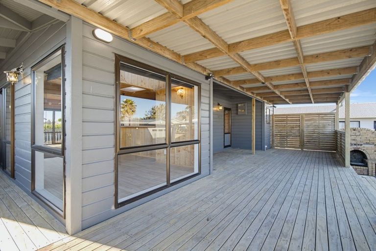 Photo of property in 223 Parkhurst Road, Parakai, 0830
