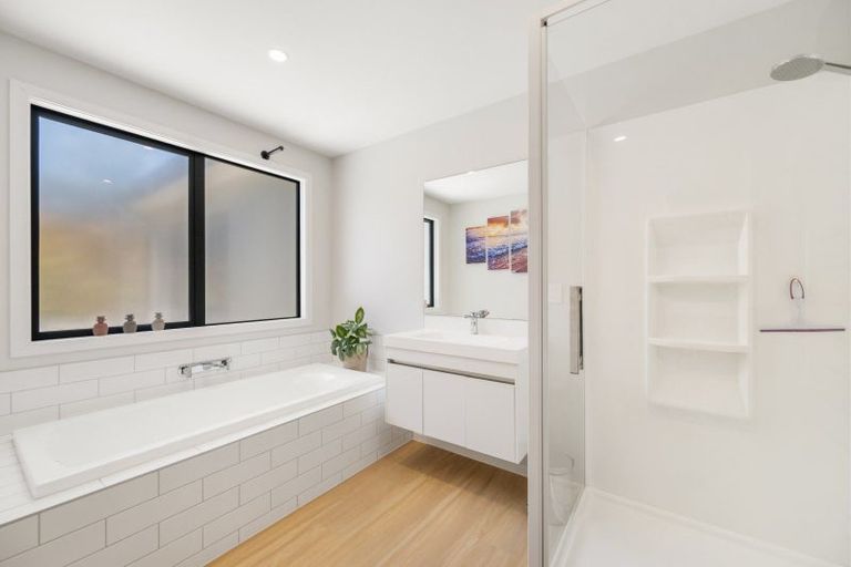 Photo of property in 45 Mount Linton Avenue, Wanaka, 9305