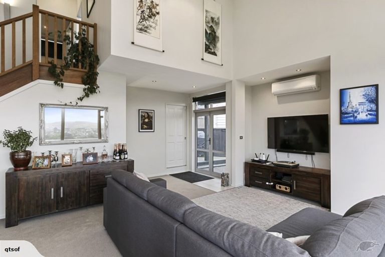 Photo of property in 67 Erlestoke Crescent, Churton Park, Wellington, 6037