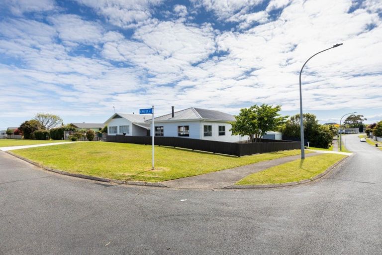 Photo of property in 2 King Street, Waitara, 4320