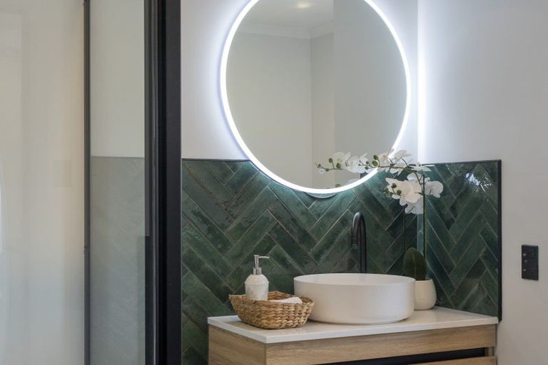 Photo of property in 17 Milbrook Place, Chartwell, Hamilton, 3210