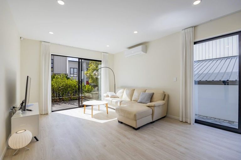 Photo of property in 43 Westgate Drive, Westgate, Auckland, 0614