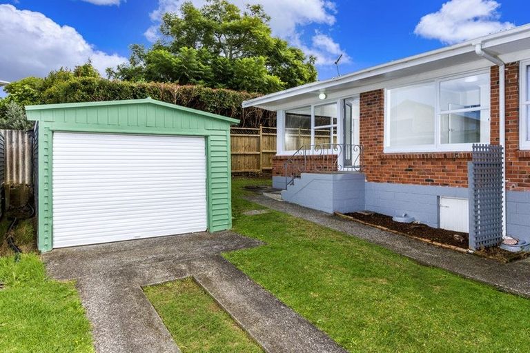 Photo of property in 4/11 Evelyn Place, Hillcrest, Auckland, 0627