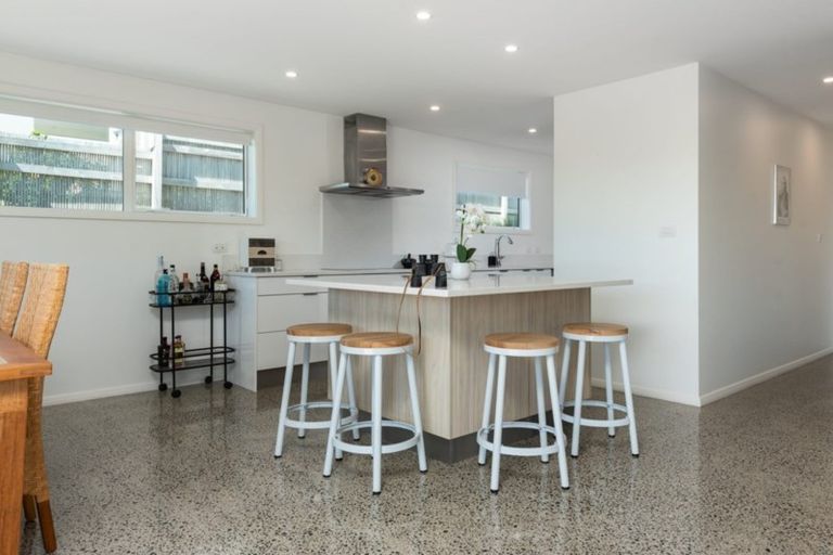 Photo of property in 708a Papamoa Beach Road, Papamoa Beach, Papamoa, 3118