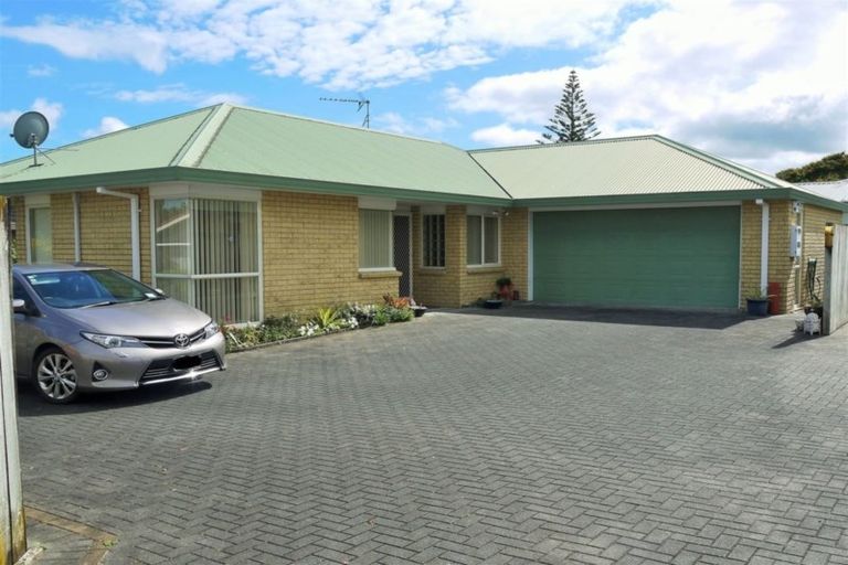 Photo of property in 45a Shirley Avenue, Papakura, 2110