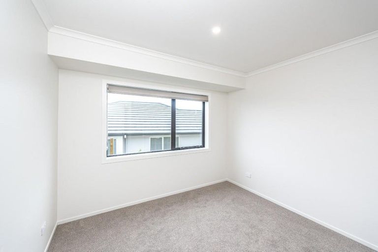 Photo of property in 32 Tirimoana Place, Otamatea, Whanganui, 4501