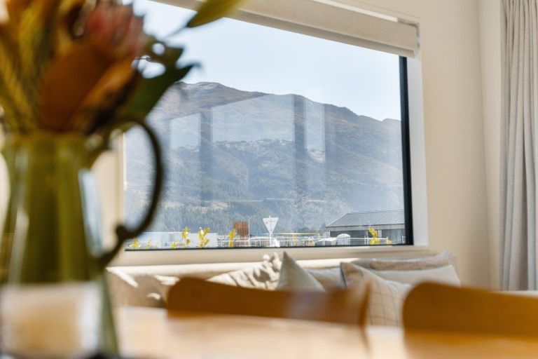 Photo of property in 133 Burdon Loop, Lake Hawea, 9382