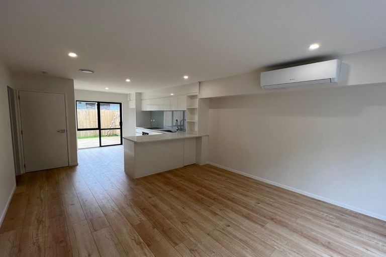 Photo of property in 160b Hill Road, Manurewa, Auckland, 2105