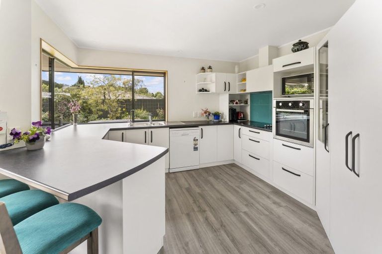 Photo of property in 10 Stagg Place, Brightwater, 7022