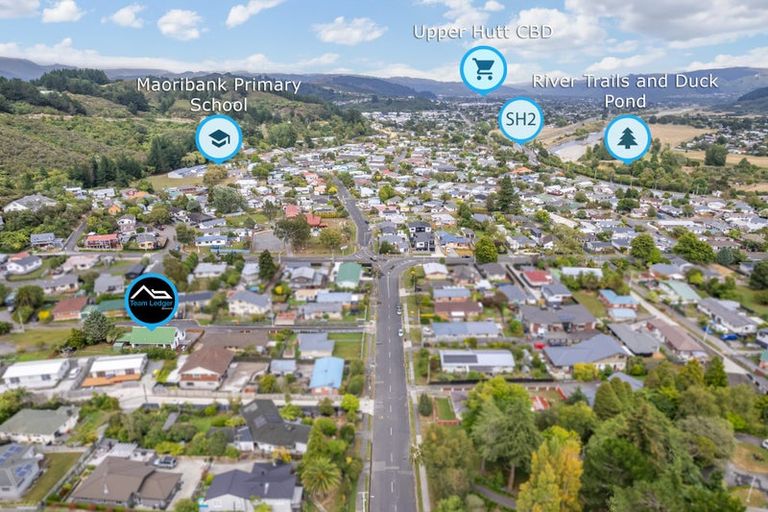 Photo of property in 1 Garth Lane, Maoribank, Upper Hutt, 5018