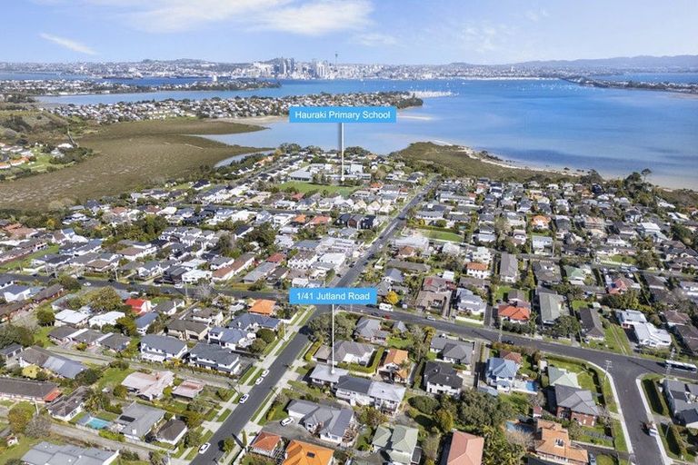 Photo of property in 1/41 Jutland Road, Hauraki, Auckland, 0622