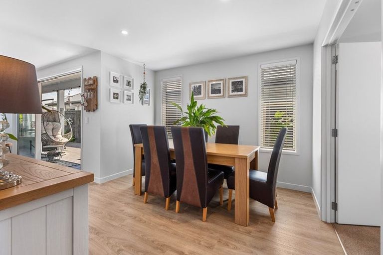 Photo of property in 106 Coast Boulevard, Papamoa Beach, Papamoa, 3118