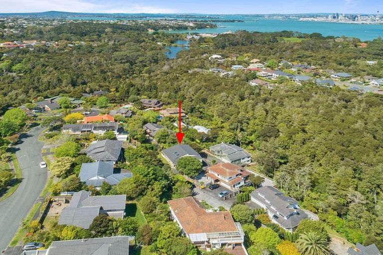 Photo of property in 21 Homewood Place, Chatswood, Auckland, 0626