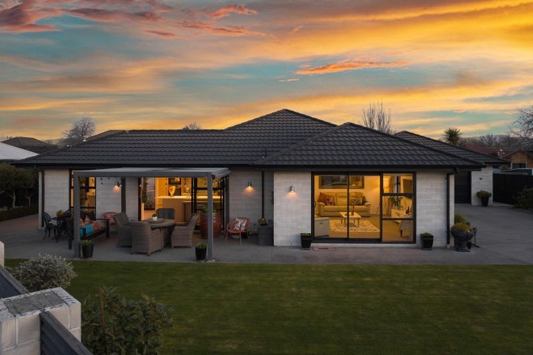 Photo of property in 19 Windsor Close, Springlands, Blenheim, 7201