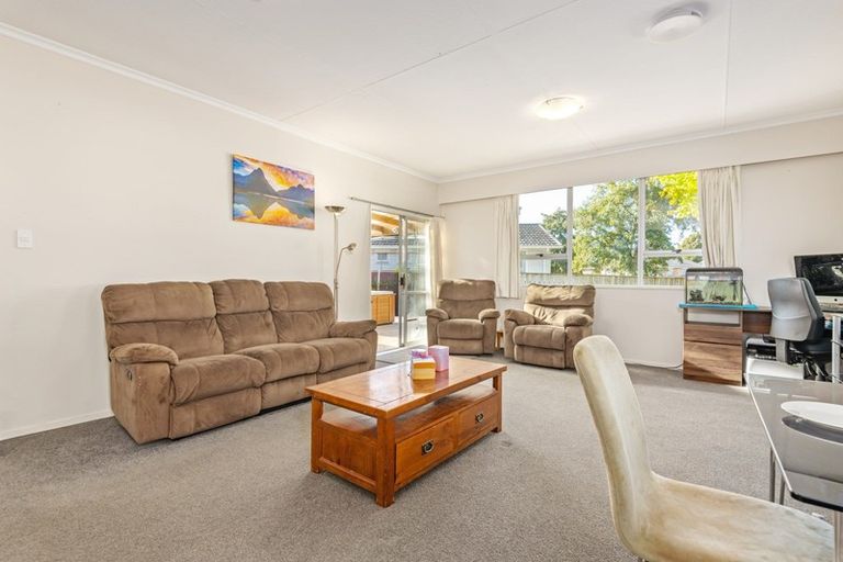 Photo of property in 12 Robinson Crescent, Westbrook, Palmerston North, 4412