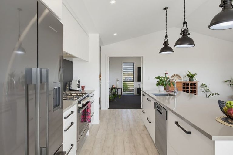 Photo of property in 3 Awatea Drive, Whitianga, 3510