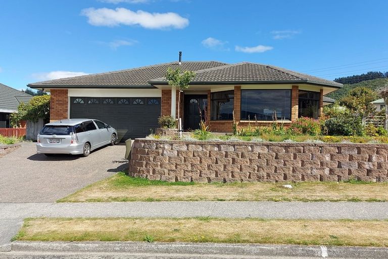 Photo of property in 45 Kirton Drive, Riverstone Terraces, Upper Hutt, 5018