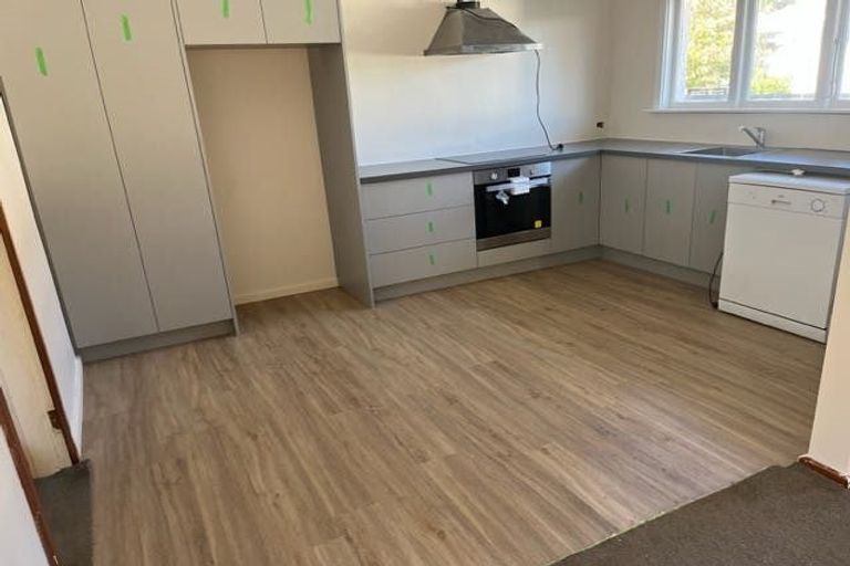 Photo of property in 11 Grimseys Road, Redwood, Christchurch, 8051