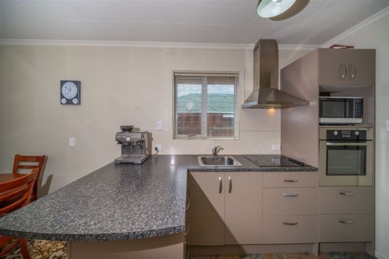 Photo of property in 30 Cranbrook Avenue, Burnside, Christchurch, 8053