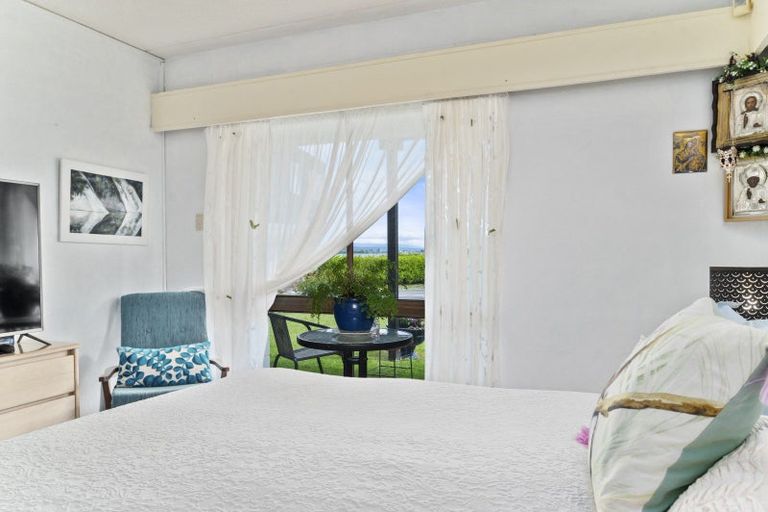 Photo of property in 116 Lake Terrace, Taupo, 3330