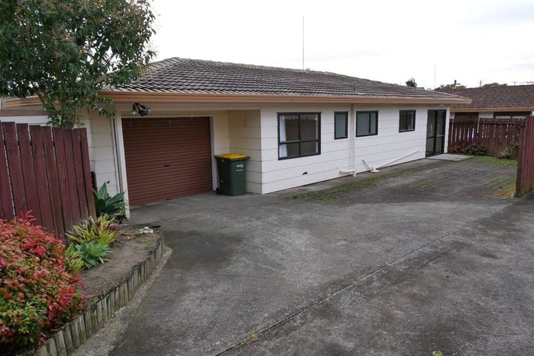 Photo of property in 2/27 Wellington Street, Papakura, 2110