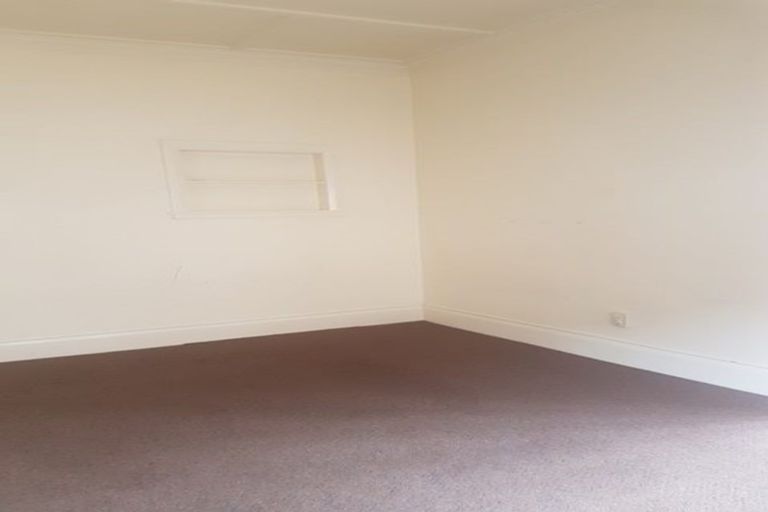 Photo of property in 146 Featherston Street, Palmerston North, 4410