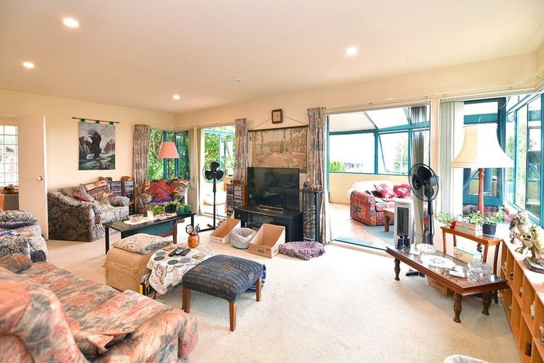 Photo of property in 35 Totara Road, Stanmore Bay, Whangaparaoa, 0932