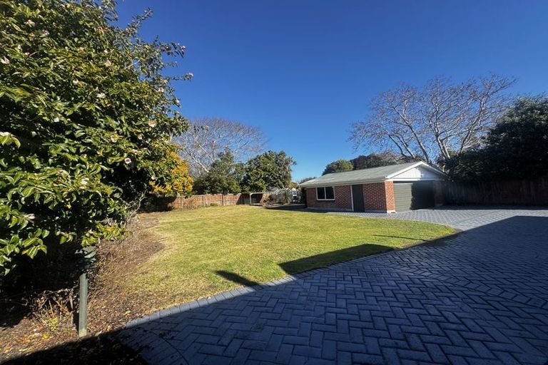 Photo of property in 493 Avonhead Road, Avonhead, Christchurch, 8042