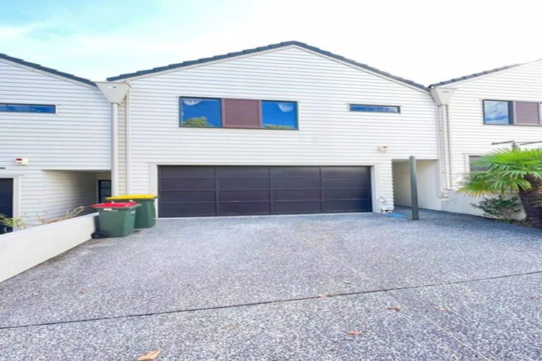 Photo of property in 4/124 Pakuranga Road, Pakuranga, Auckland, 2010