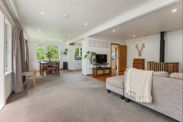 Photo of property in 418 Pahiatua Aokautere Road, Aokautere, Palmerston North, 4471