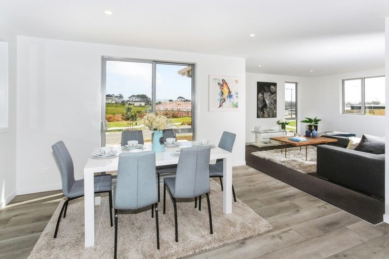 Photo of property in 11 Waikohi Avenue, Glenbrook, Waiuku, 2681